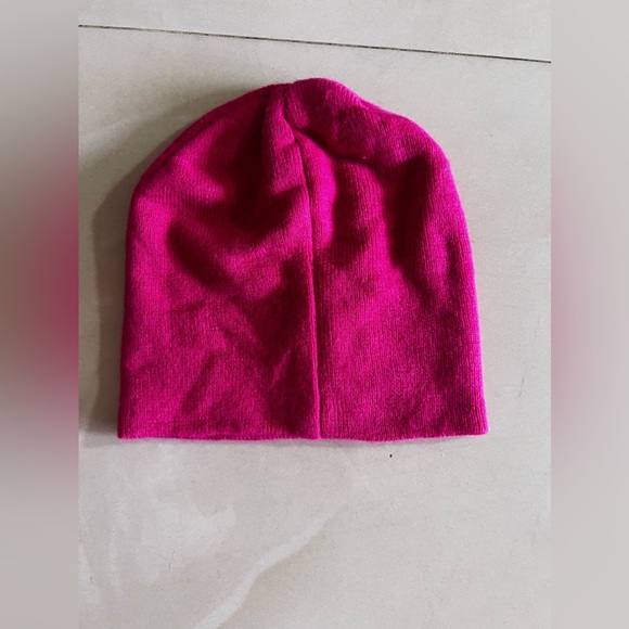 Súper Girl Pink Beanie (Pre-Owned) winter Hat - Picture 16 of 16